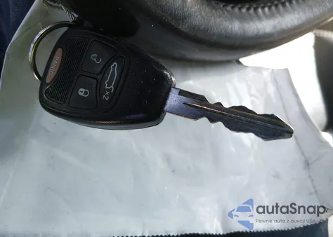 2010 Chrysler Sebring Limited z USA, uszkodzony, nr VIN 1C3CC5FB9AN149039